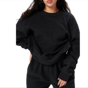 NWT GOOD AMERICAN Sherpa Boyfriend Fleece Sweatshirt Black 2 (fits like medium)